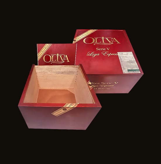 Charuto Oliva Serie V Special Figurado - box with 24