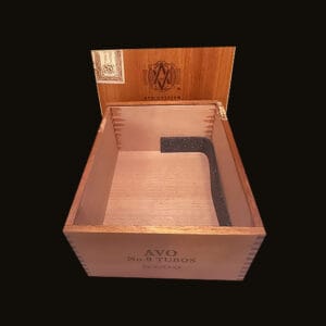 A Box of AVO Cigar Classic nº 9 Tubo
